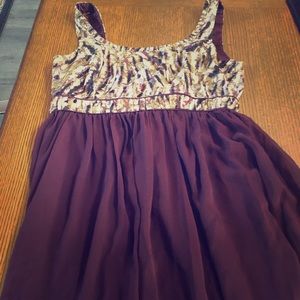 Wine red dress with golden highlights